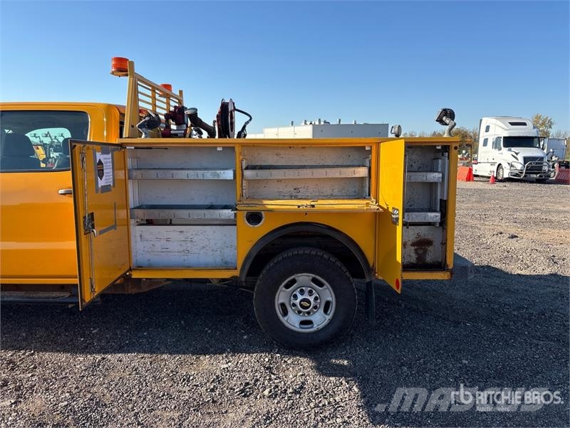 Chevrolet Silverado 2500HD شاحنات خفيفة/مفصلية الجوانب
