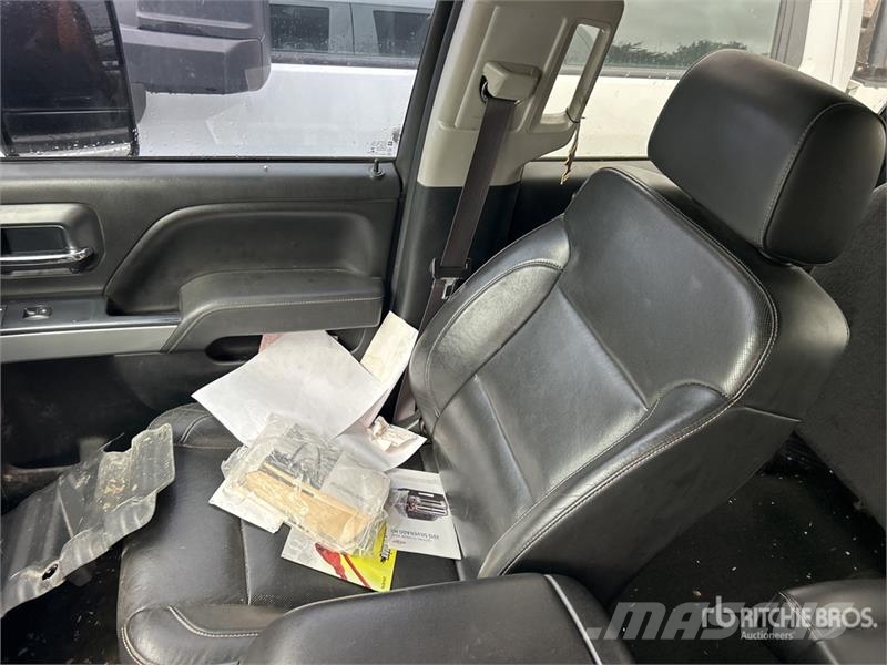 Chevrolet Silverado 2500 HD LTZ 4x4 Crew Cab Pickup (Inopera Други