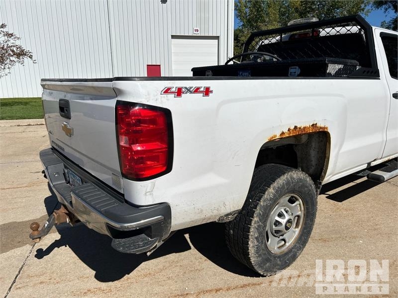 Chevrolet Silverado 2500HD 4x4 Extended Cab Pickup Drugi