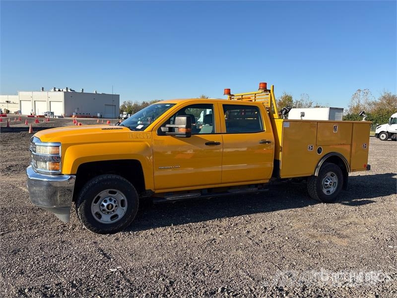 Chevrolet Silverado 2500HD شاحنات خفيفة/مفصلية الجوانب