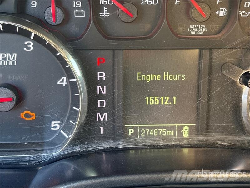 Chevrolet Silverado 2500HD شاحنات خفيفة/مفصلية الجوانب