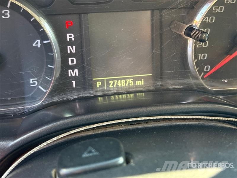 Chevrolet Silverado 2500HD شاحنات خفيفة/مفصلية الجوانب