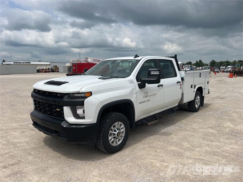 Chevrolet Silverado 2500 HD 4x4 Crew Cab Utility Truck Nakladacia/sklápacia bočnica