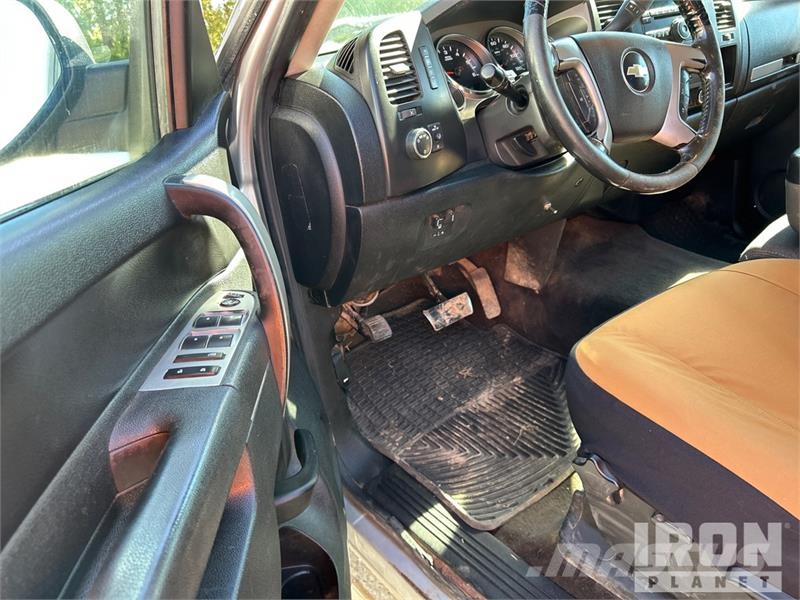 Chevrolet Silverado 2500HD LT 4x4 Extended Cab Pickup Drugi