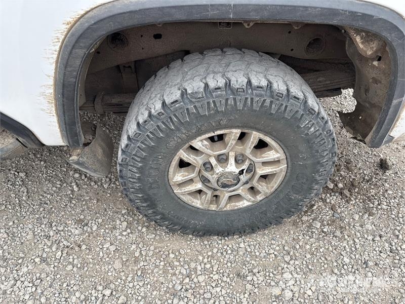 Chevrolet Silverado 2500HD Andere Transporter