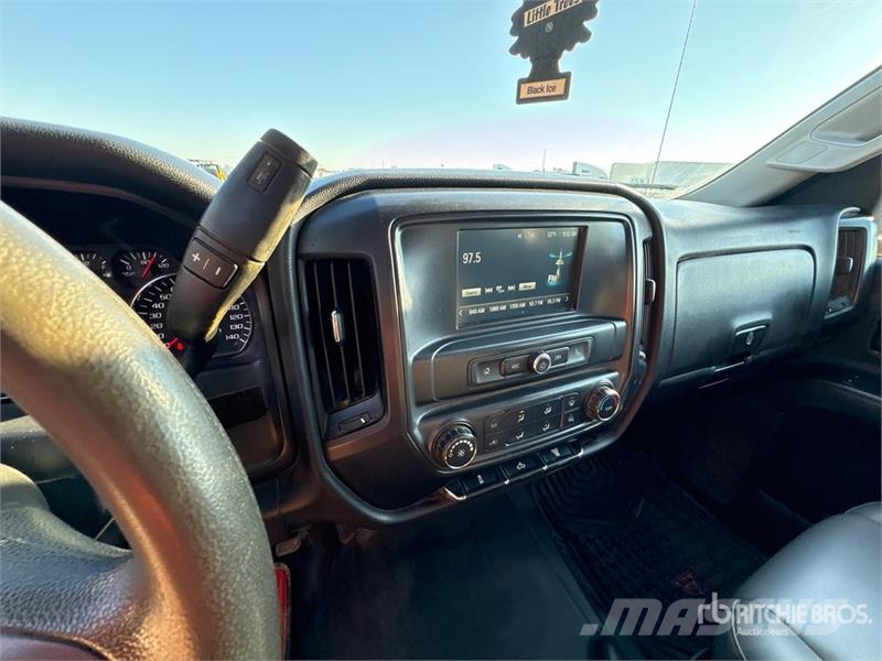 Chevrolet Silverado 2500HD شاحنات خفيفة/مفصلية الجوانب