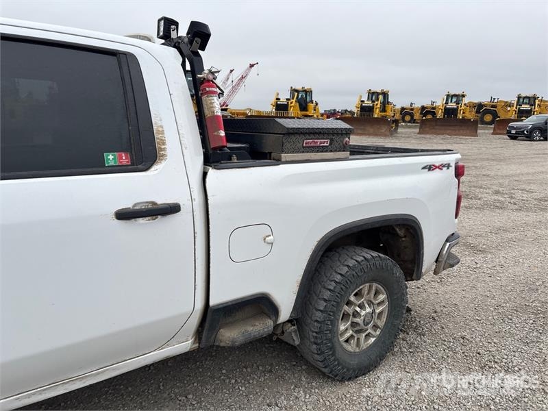Chevrolet Silverado 2500HD Andere Transporter