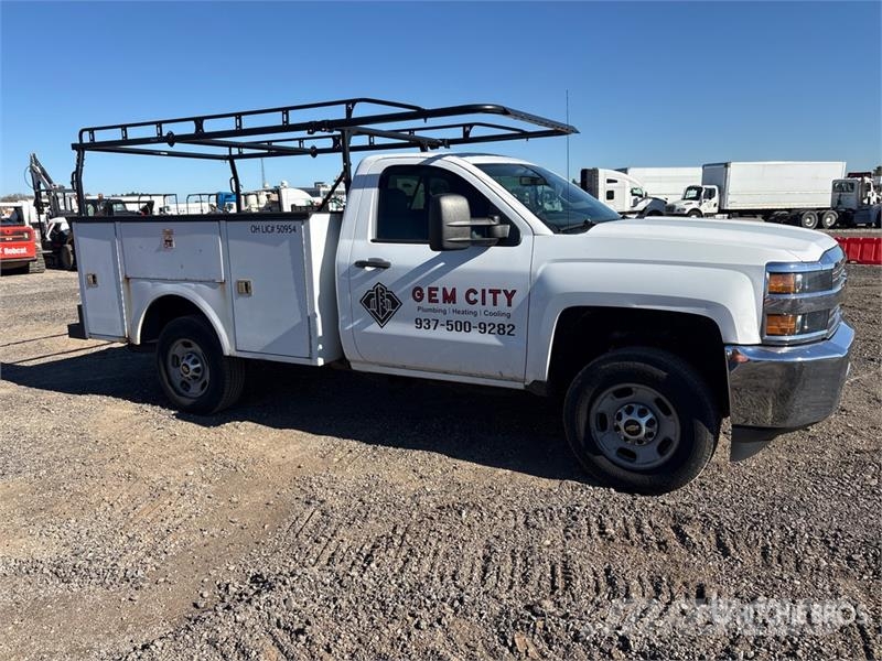 Chevrolet Silverado 2500HD 4x2 Utility Truck Utilitaire benne