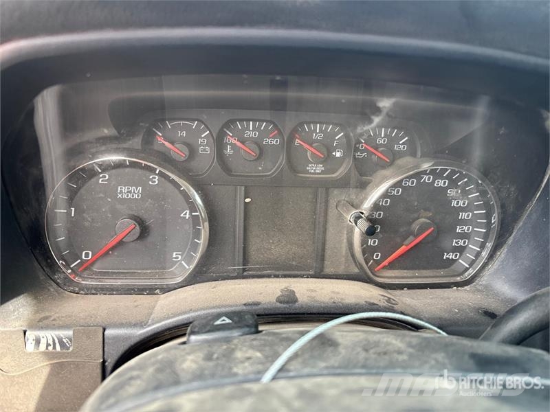 Chevrolet Silverado 2500HD Camion con sponde ribaltabili