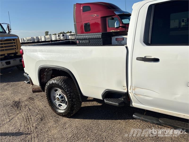 Chevrolet Silverado 2500 HD 4x4 Crew Cab Pickup Ostalo