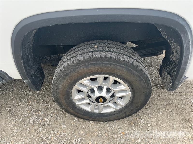 Chevrolet Silverado 2500HD 4x4 Crew Cab Pickup Other