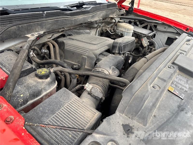 Chevrolet Silverado 2500HD 4x2 Crew Cab Pickup Andere Transporter