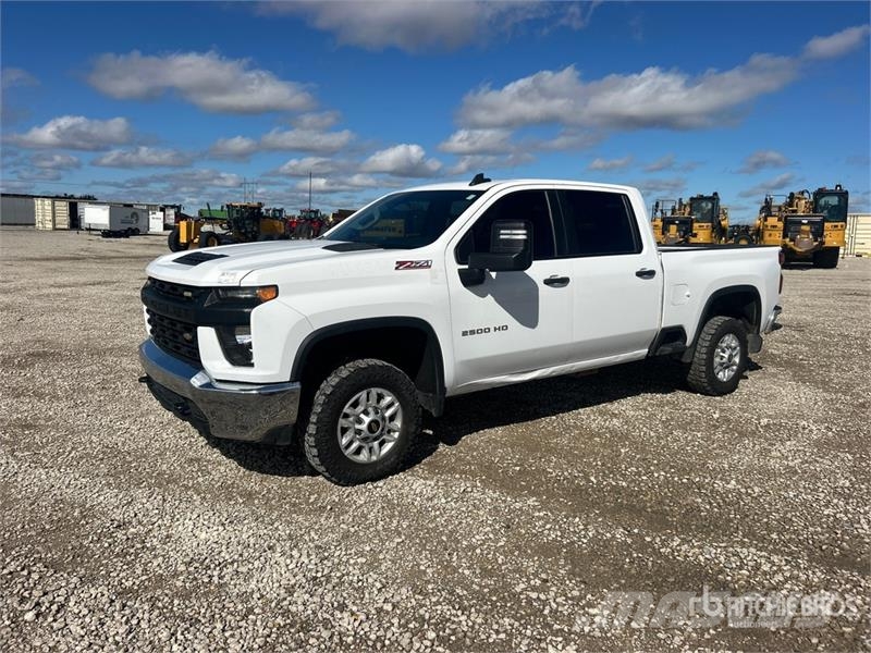 Chevrolet Silverado 2500HD 4x4 Crew Cab Pickup Furgoni altro