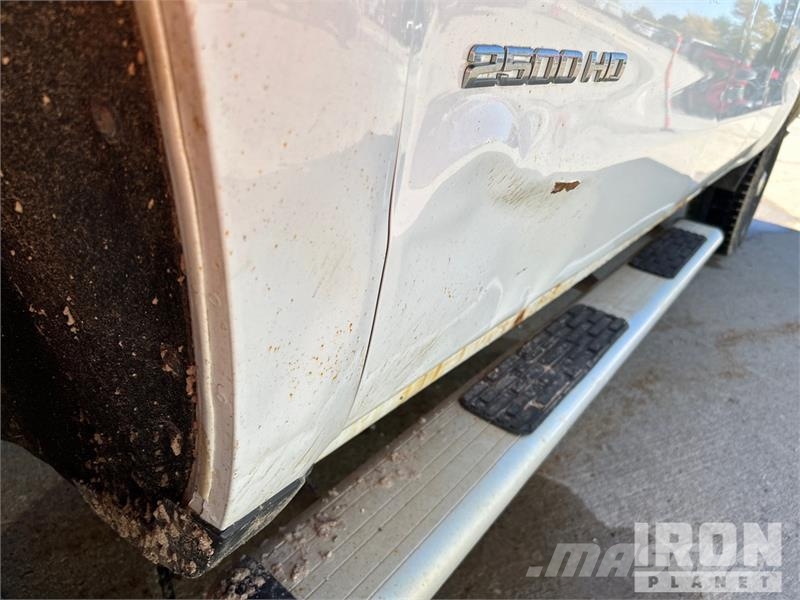 Chevrolet Silverado 2500HD 4x4 Extended Cab Pickup Drugi