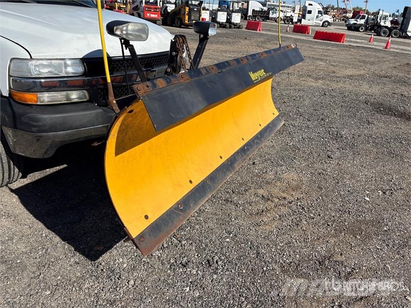 Chevrolet Silverado 2500HD 4x4 Snow Plow Truck Komunalna vozila