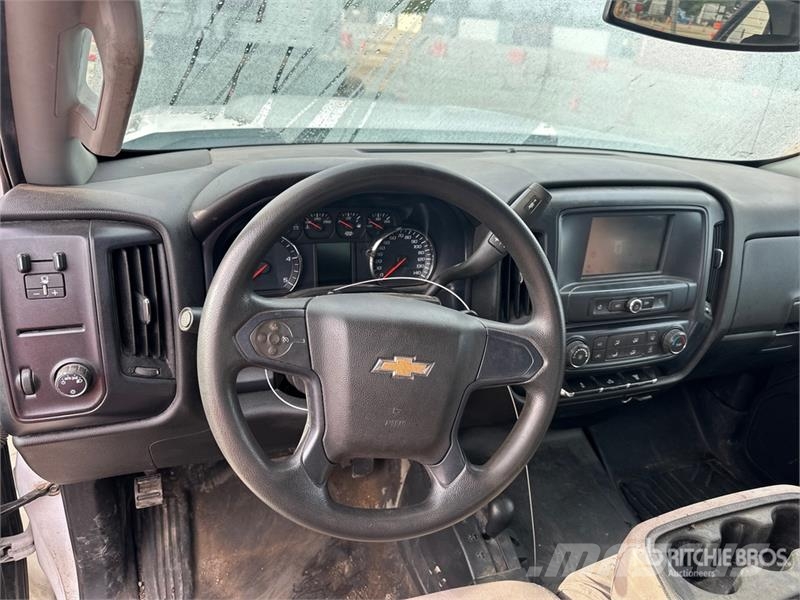 Chevrolet Silverado 2500HD WT 4x4 Crew Cab Pickup Autre fourgon / utilitaire
