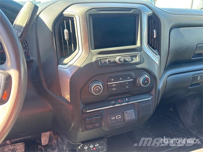 Chevrolet Silverado 2500HD Andere Transporter