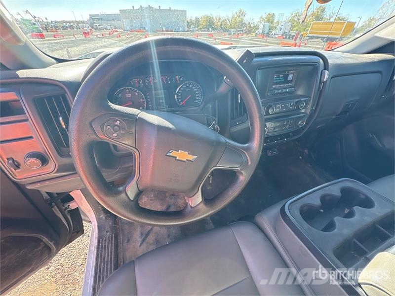 Chevrolet Silverado 2500HD 4x2 Utility Truck Utilitaire benne