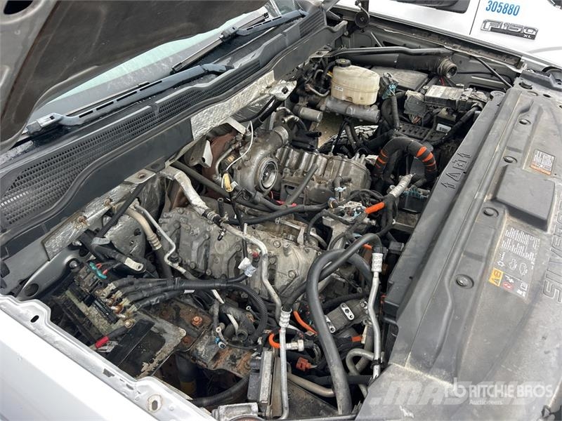 Chevrolet Silverado 2500 HD LTZ 4x4 Crew Cab Pickup (Inopera Други