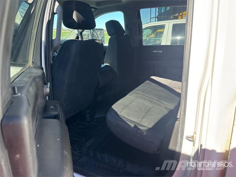 Chevrolet Silverado 2500HD Andere Transporter