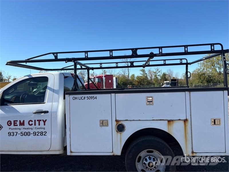 Chevrolet Silverado 2500HD 4x2 Utility Truck Utilitaire benne