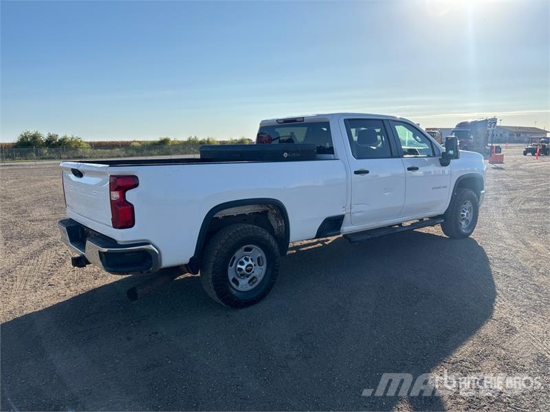 Chevrolet Silverado 2500 HD 4x4 Crew Cab Pickup Ostalo