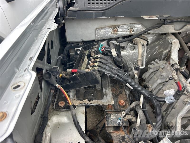 Chevrolet Silverado 2500 HD LTZ 4x4 Crew Cab Pickup (Inopera Други