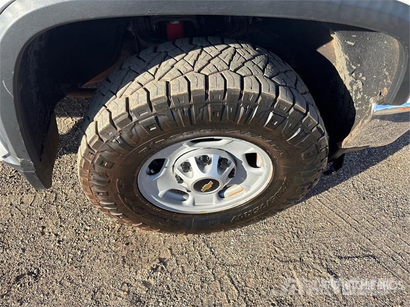 Chevrolet Silverado 2500 HD 4x4 Crew Cab Pickup Ostalo