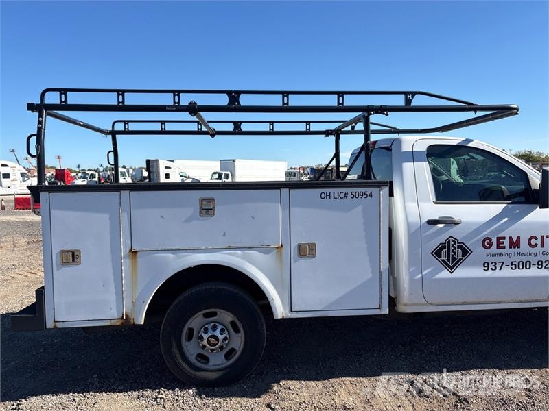 Chevrolet Silverado 2500HD 4x2 Utility Truck Utilitaire benne
