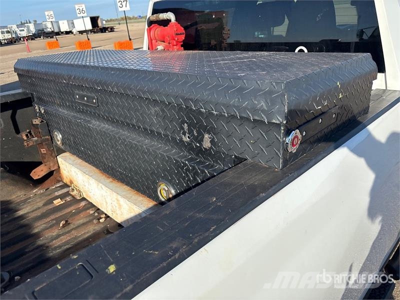 Chevrolet Silverado 2500 HD 4x4 Crew Cab Pickup Ostalo