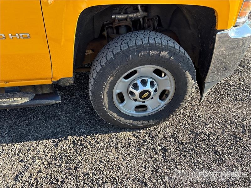 Chevrolet Silverado 2500HD شاحنات خفيفة/مفصلية الجوانب