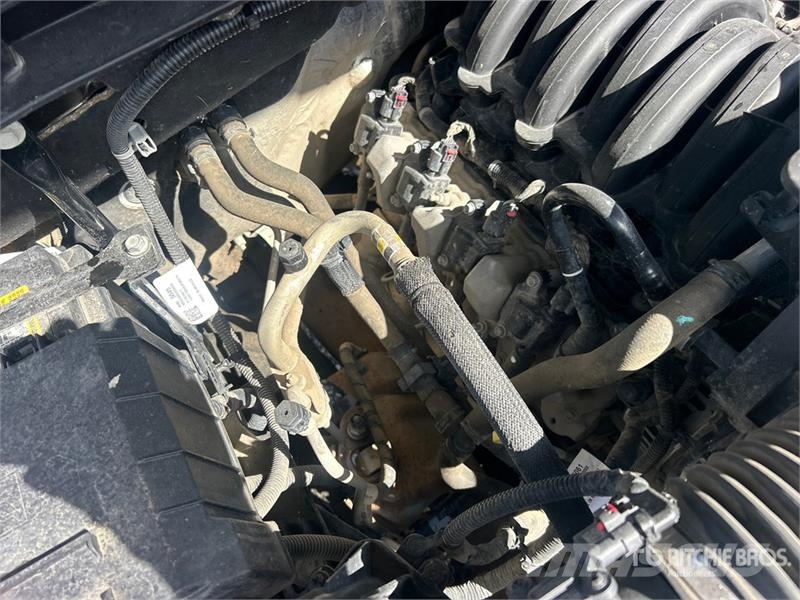 Chevrolet Silverado 2500HD 4x4 Crew Cab Pickup Furgoni altro