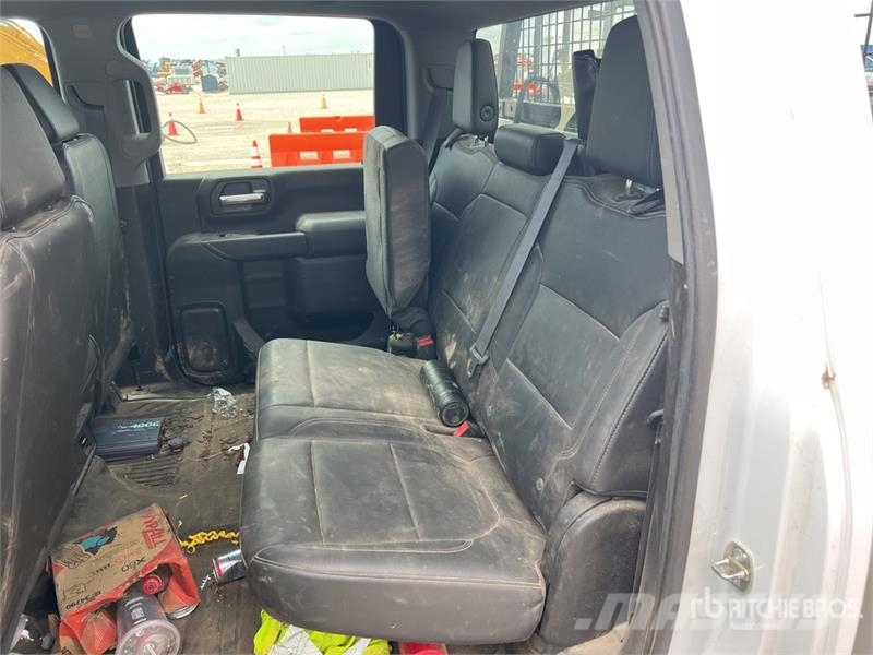 Chevrolet Silverado 2500 HD 4x4 Crew Cab Utility Truck Nakladacia/sklápacia bočnica