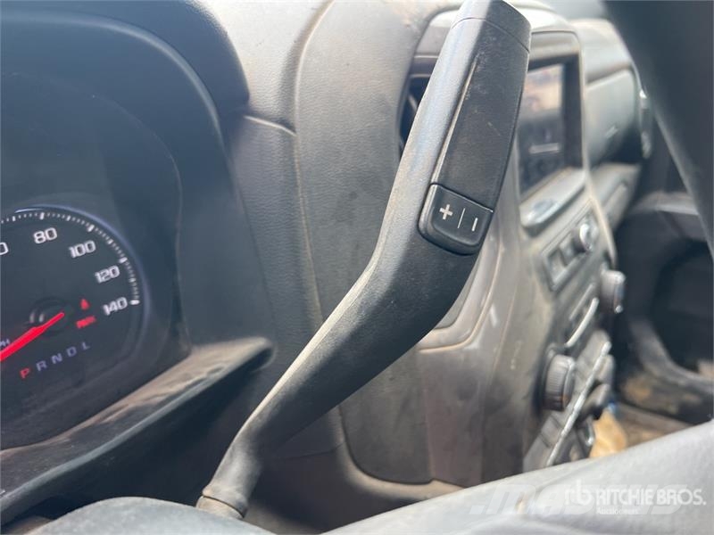 Chevrolet Silverado 2500 HD 4x4 Crew Cab Utility Truck Nakladacia/sklápacia bočnica