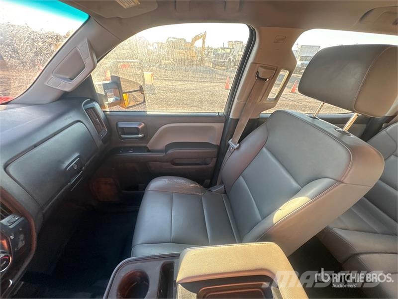 Chevrolet Silverado 2500HD 4x2 Crew Cab Utility Truck Pickup/Pritschenwagen