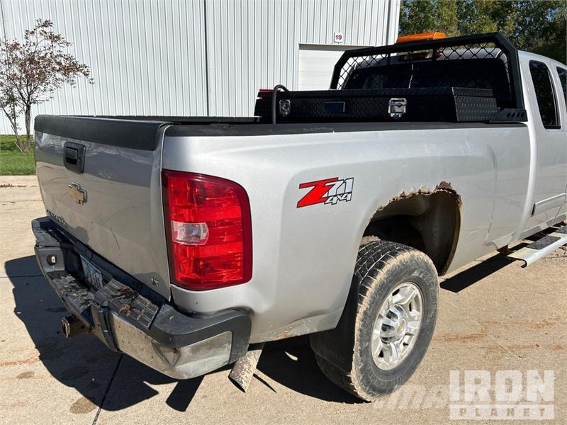 Chevrolet Silverado 2500HD LT 4x4 Extended Cab Pickup Drugi