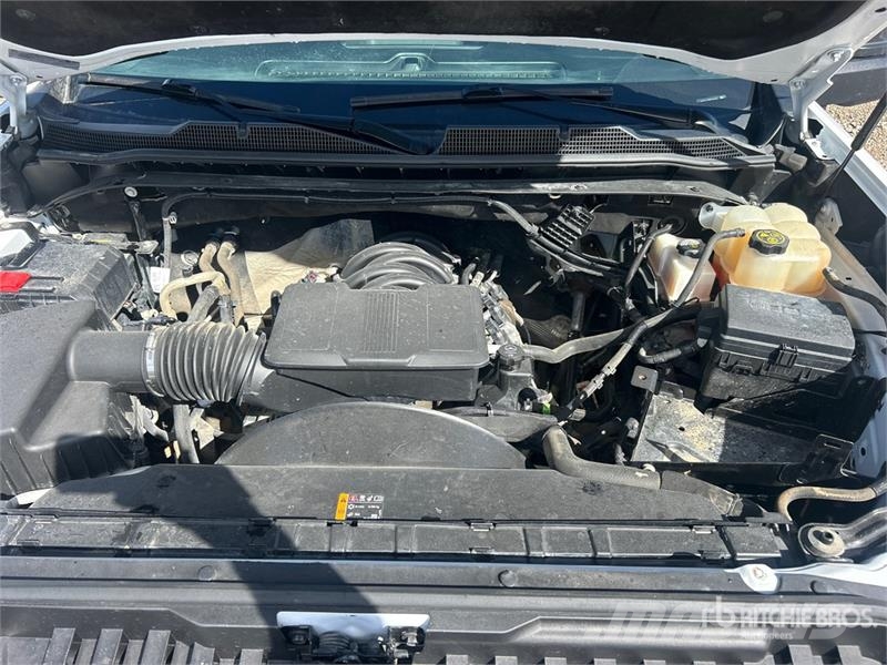 Chevrolet Silverado 2500HD 4x4 Crew Cab Pickup Furgoni altro