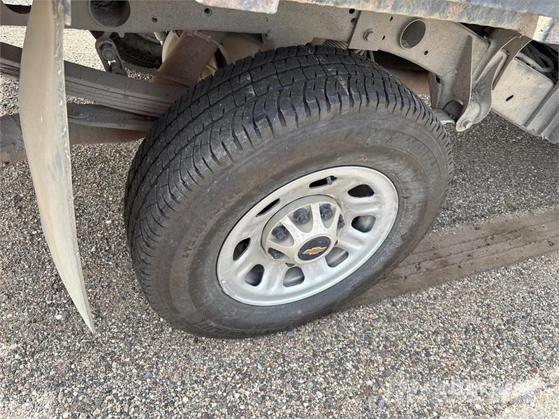 Chevrolet Silverado 2500HD Camion con sponde ribaltabili