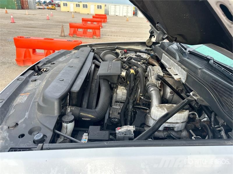 Chevrolet Silverado 2500HD WT 4x4 Crew Cab Pickup Autre fourgon / utilitaire