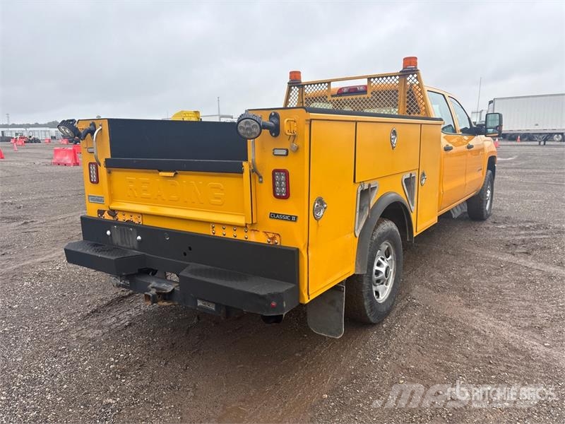 Chevrolet Silverado 2500HD 4x4 Crew Cab Utility Truck Pick up/Dropside