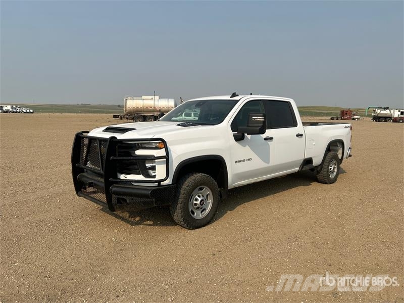 Chevrolet Silverado 2500HD 4x4 Crew Cab Pickup Other