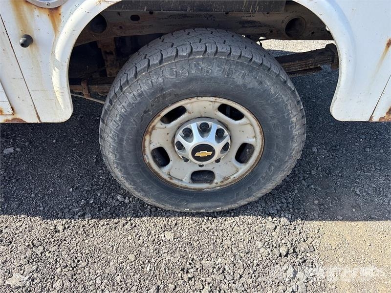 Chevrolet Silverado 2500HD 4x4 Extended Cab Utility Truck 皮卡.傳統半斗卡車/側卸板