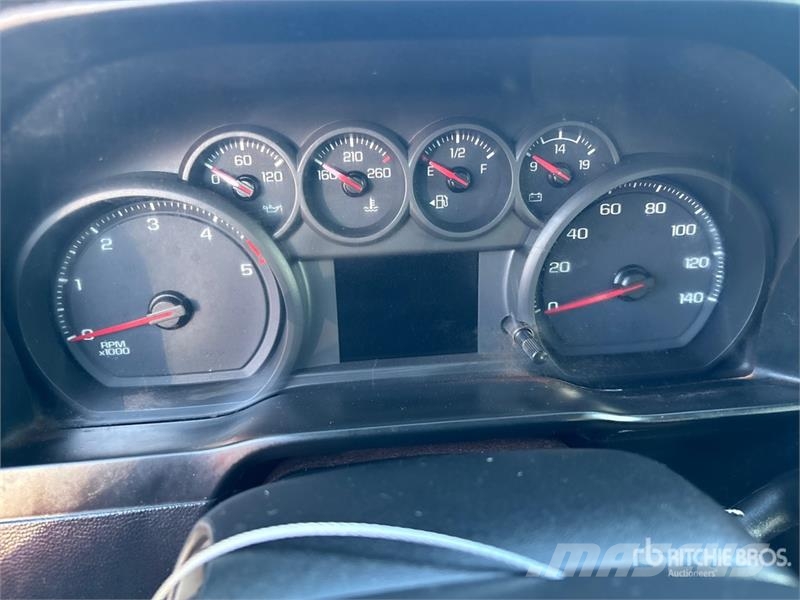 Chevrolet Silverado 2500 HD 4x4 Crew Cab Pickup Ostalo