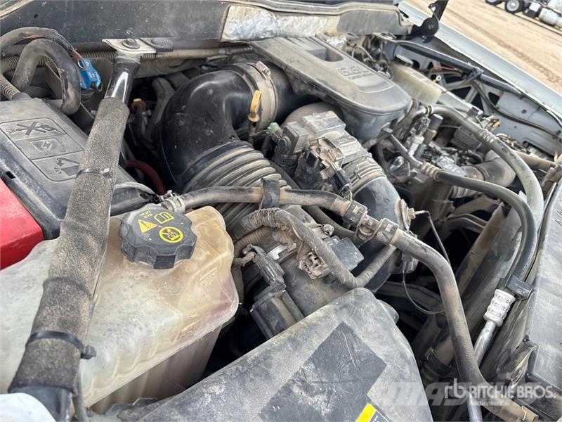 Chevrolet Silverado 2500HD Camion con sponde ribaltabili