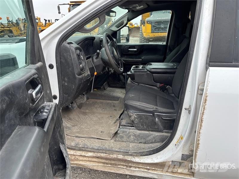 Chevrolet Silverado 2500HD Andere Transporter