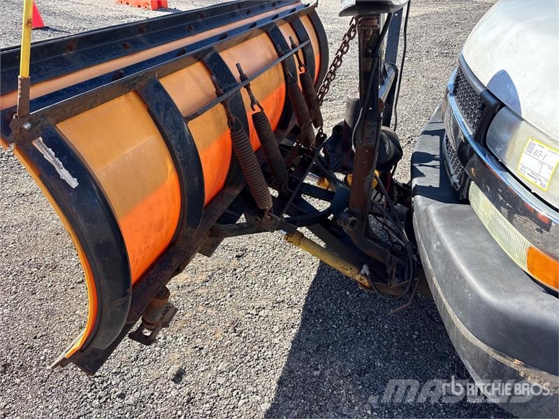 Chevrolet Silverado 2500HD 4x4 Snow Plow Truck Komunalna vozila