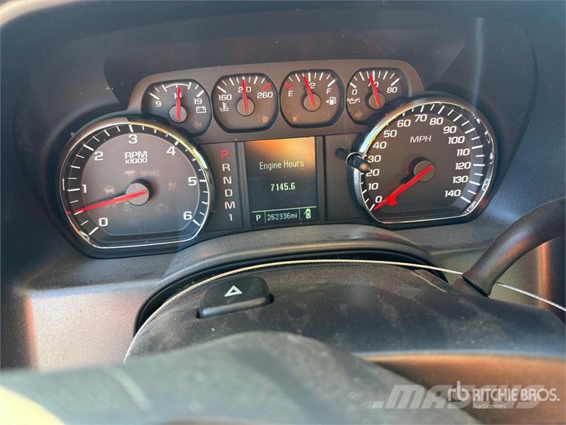 Chevrolet Silverado 2500HD 4x2 Utility Truck Utilitaire benne
