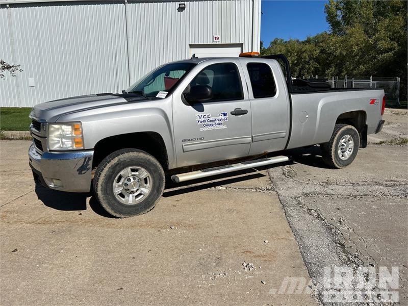 Chevrolet Silverado 2500HD LT 4x4 Extended Cab Pickup Drugi