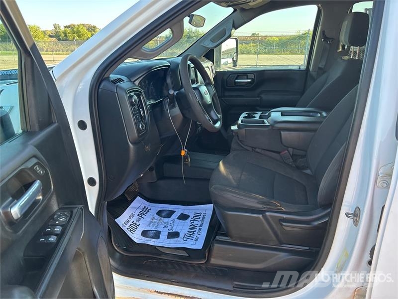 Chevrolet Silverado 2500 HD 4x4 Crew Cab Pickup Ostalo