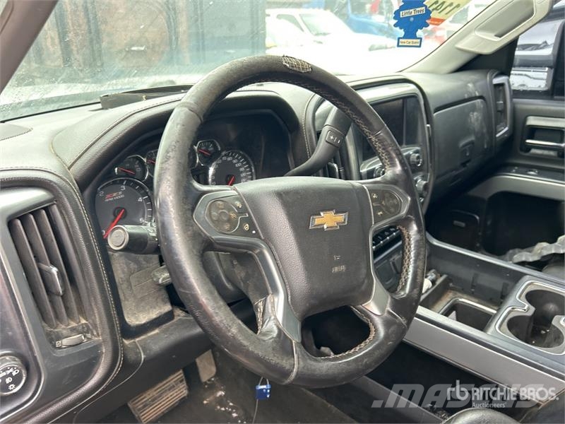Chevrolet Silverado 2500 HD LTZ 4x4 Crew Cab Pickup (Inopera Други